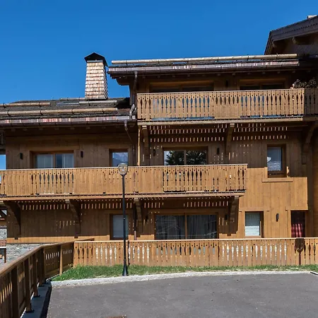 Spacieux Moderne A Meribel Village, Proche Pistes Et Commodites, Ideal Familles - Fr-1-566-1