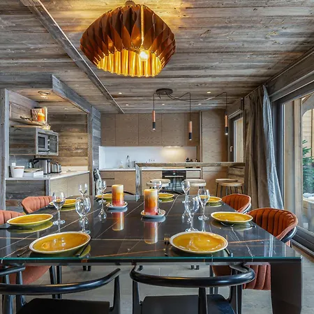 Spacieux Moderne A Meribel Village, Proche Pistes Et Commodites, Ideal Familles - Fr-1-566-1 *